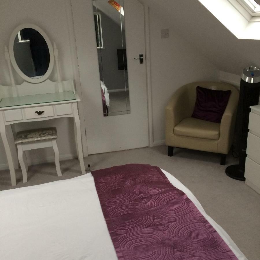 Number Forty One Bed and Breakfast Hillingdon Exterior foto